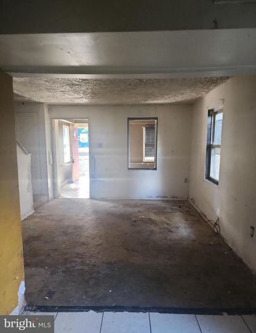 4318 POLK ST NE, Washington, DC 20019