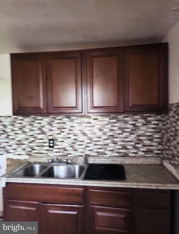 4318 POLK ST NE, Washington, DC 20019