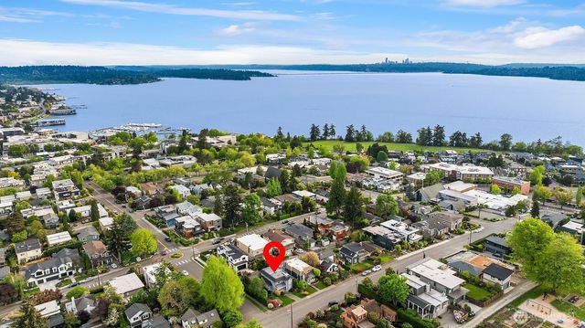 143 8th Avenue, Kirkland, WA 98033