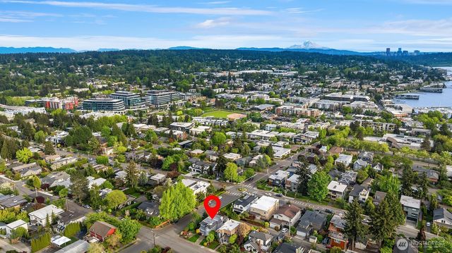 143 8th Avenue, Kirkland, WA 98033