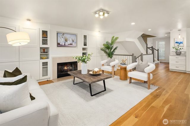 143 8th Avenue, Kirkland, WA 98033