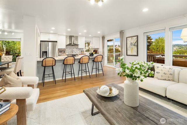 143 8th Avenue, Kirkland, WA 98033