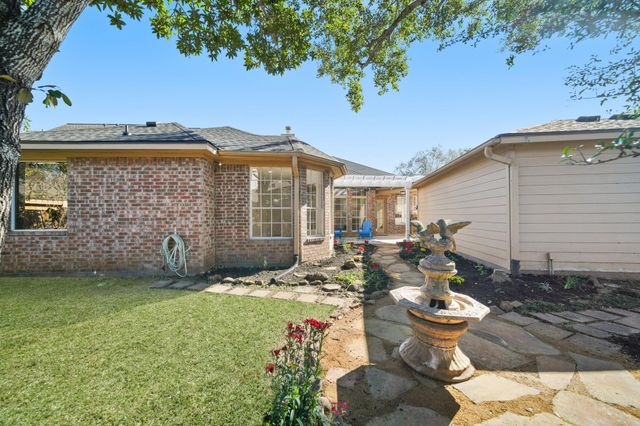 1119 Summer Brook Court, Sugar Land, TX 77479