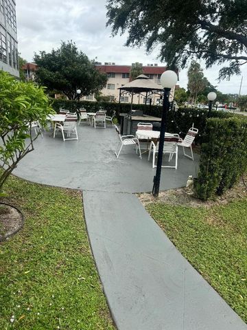 2861 NW 47th Ter 104B, Fort Lauderdale, FL 33313