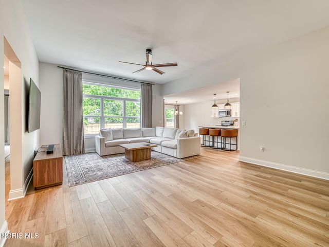 2015 Oakside Road, Toledo, OH 43615