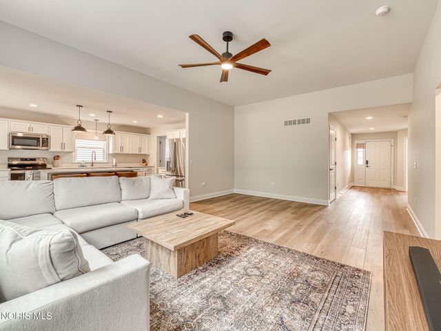 2015 Oakside Road, Toledo, OH 43615