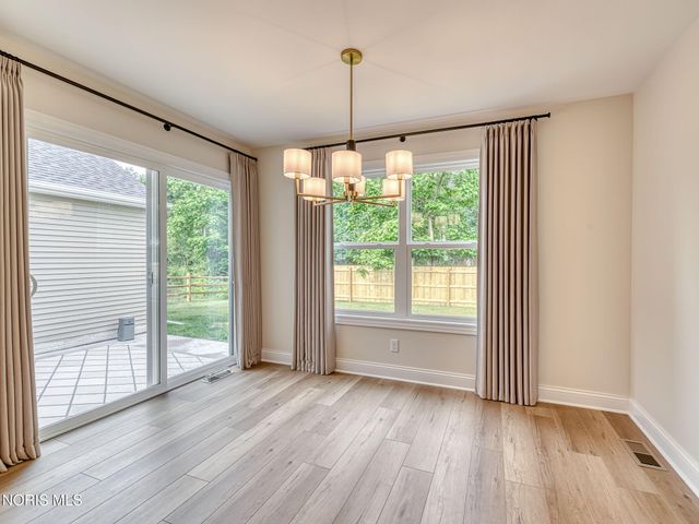 2015 Oakside Road, Toledo, OH 43615