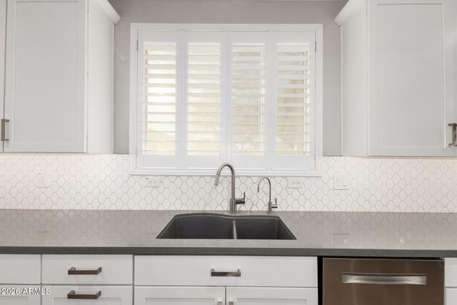 1682 S HENRY Lane, Gilbert, AZ 85295