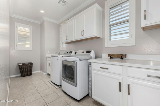 1682 S HENRY Lane, Gilbert, AZ 85295