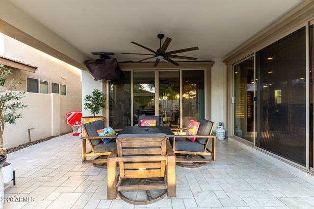 1682 S HENRY Lane, Gilbert, AZ 85295