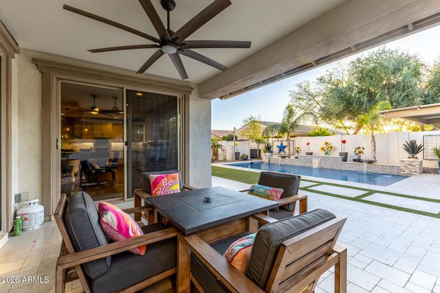 1682 S HENRY Lane, Gilbert, AZ 85295