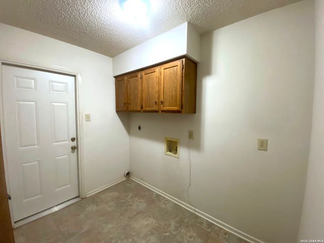 15711 Eagle Cliff, San Antonio, TX 78232