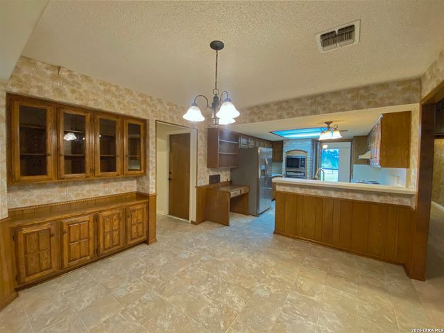 15711 Eagle Cliff, San Antonio, TX 78232