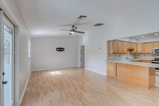 15216 N 85th Avenue N 15216, Palm Beach Gardens, FL 33418