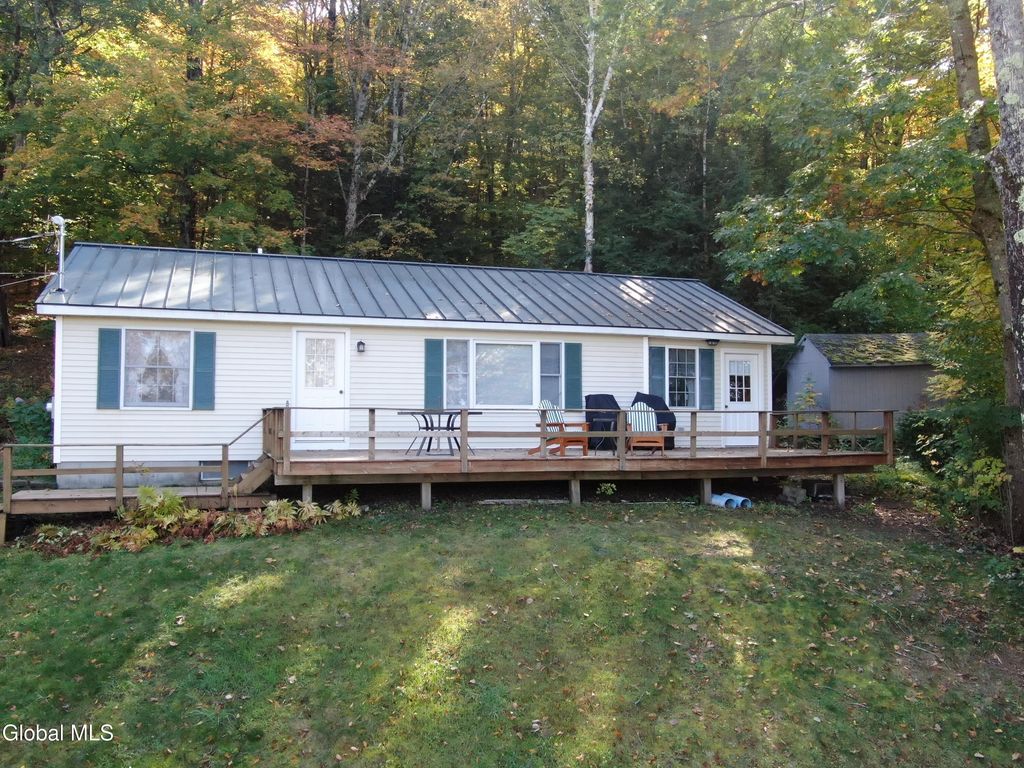 10 Mountain Stream Lane, Edinburg, NY 12134