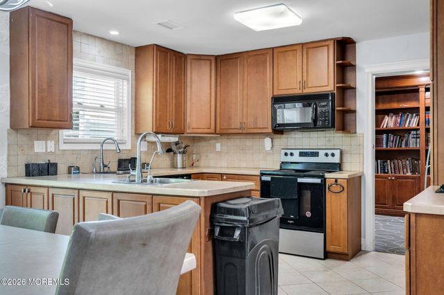 66A Ivy Court 1001, Lakewood, NJ 08701