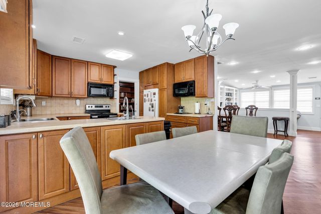 66A Ivy Court 1001, Lakewood, NJ 08701