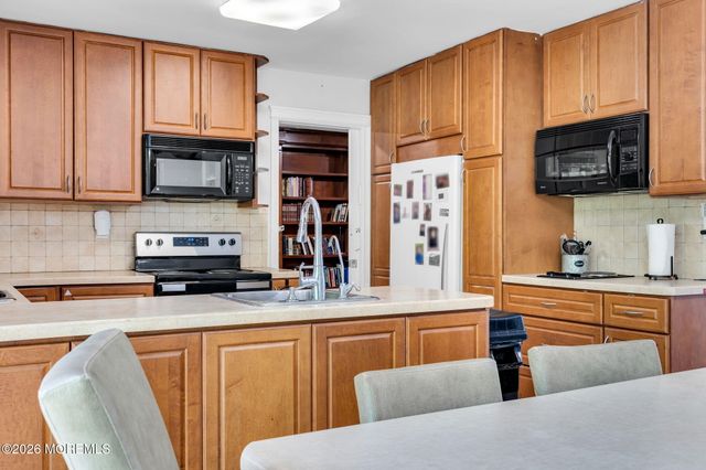66A Ivy Court 1001, Lakewood, NJ 08701