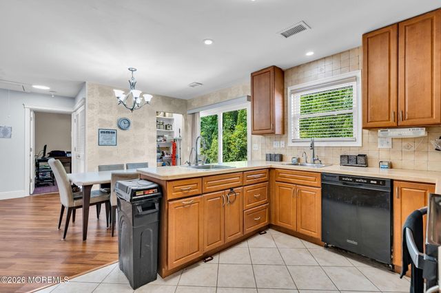 66A Ivy Court 1001, Lakewood, NJ 08701