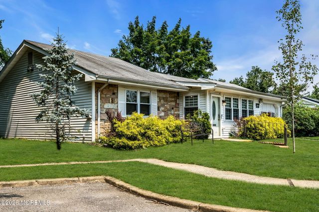 66A Ivy Court 1001, Lakewood, NJ 08701