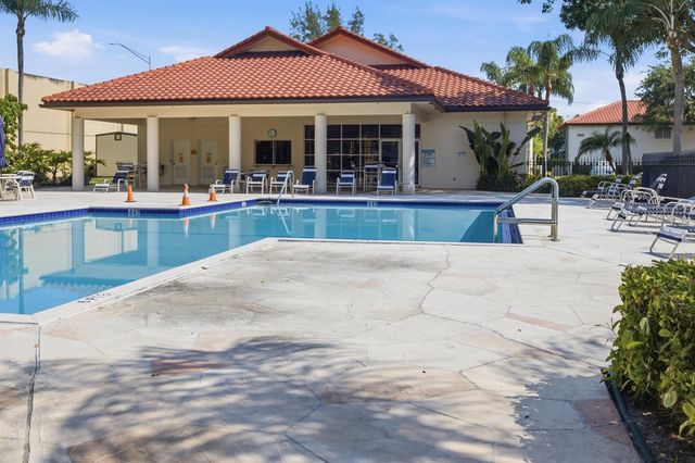 460 NW 67th Street L204, Boca Raton, FL 33487