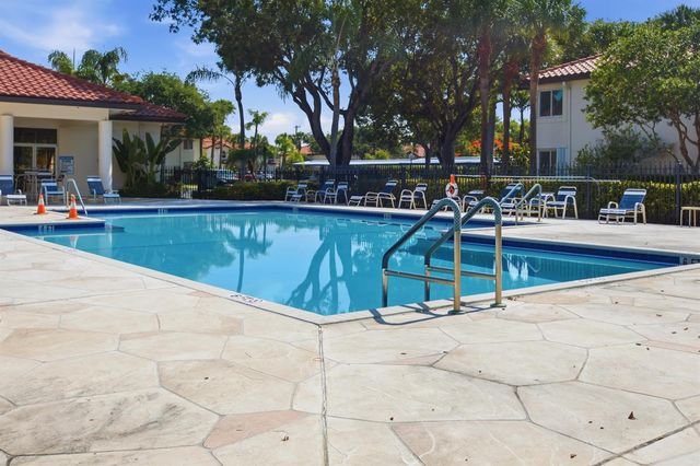 460 NW 67th Street L204, Boca Raton, FL 33487
