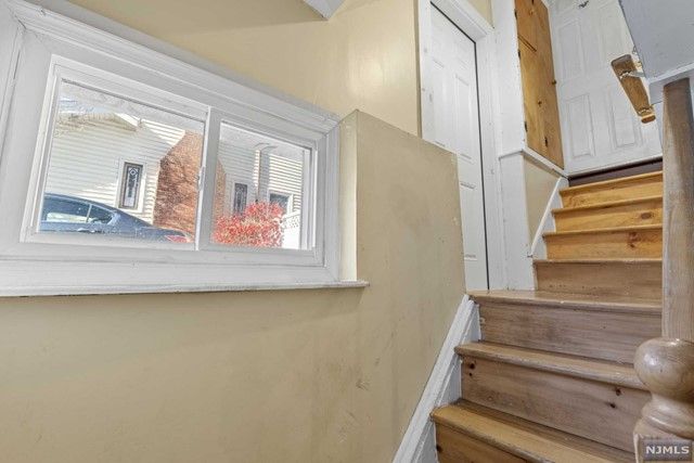 275 Sherman Avenue, Teaneck, NJ 07666