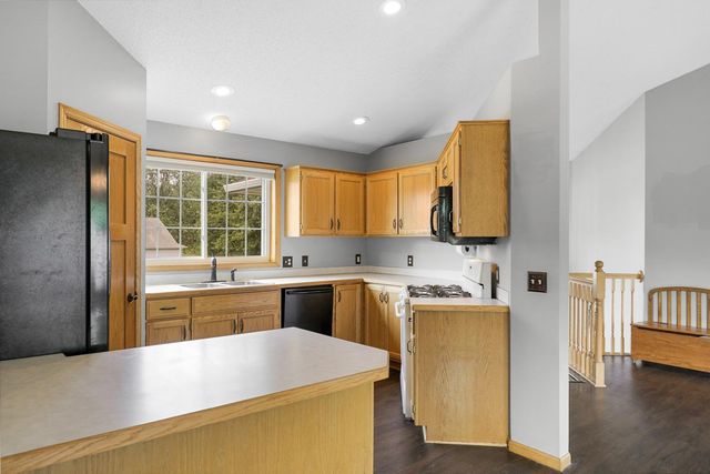 813 Lawrence Parkway, Buffalo, MN 55313