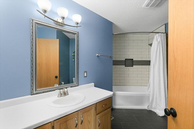 813 Lawrence Parkway, Buffalo, MN 55313
