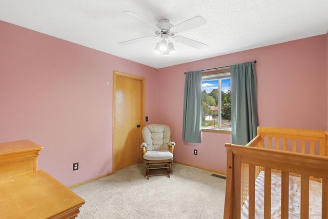 813 Lawrence Parkway, Buffalo, MN 55313