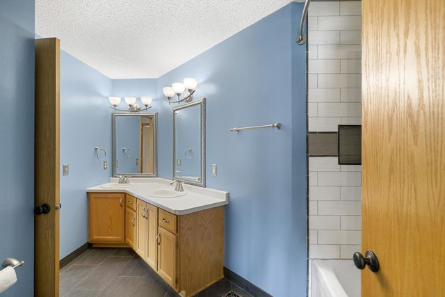 813 Lawrence Parkway, Buffalo, MN 55313