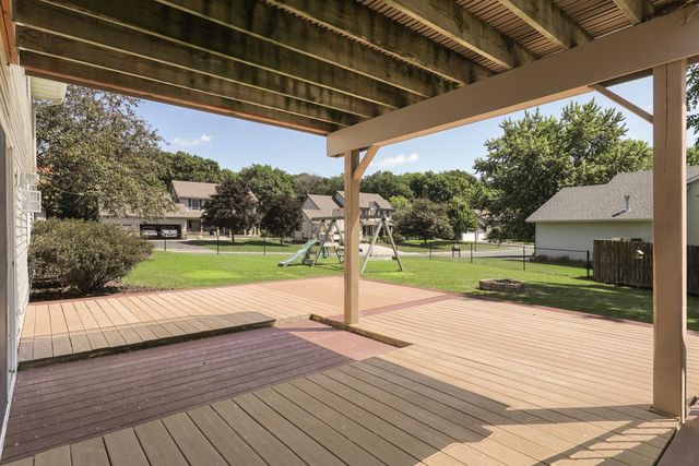 813 Lawrence Parkway, Buffalo, MN 55313