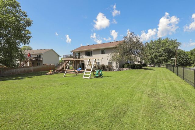 813 Lawrence Parkway, Buffalo, MN 55313