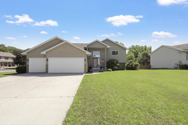 813 Lawrence Parkway, Buffalo, MN 55313