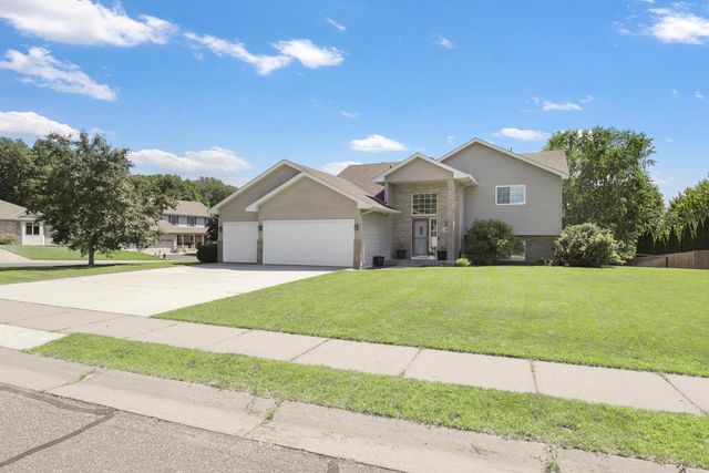 813 Lawrence Parkway, Buffalo, MN 55313