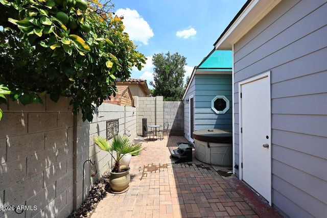 8117 N 13TH Street, Phoenix, AZ 85020