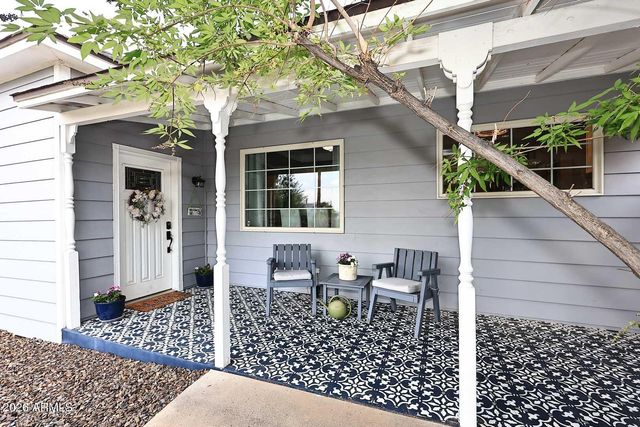 8117 N 13TH Street, Phoenix, AZ 85020