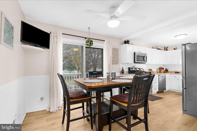 7803 LINTHICUM RD, Pasadena, MD 21122