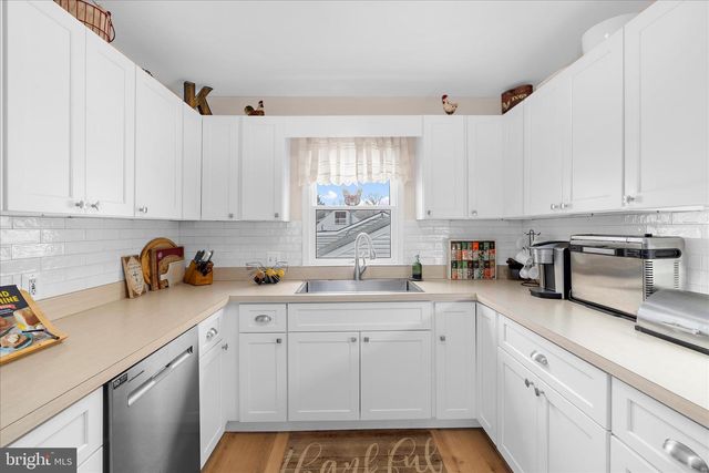 7803 LINTHICUM RD, Pasadena, MD 21122