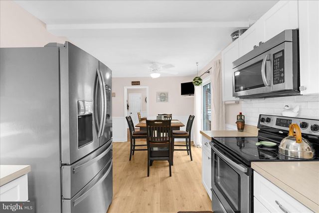 7803 LINTHICUM RD, Pasadena, MD 21122