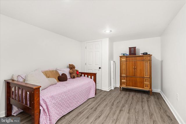 7803 LINTHICUM RD, Pasadena, MD 21122