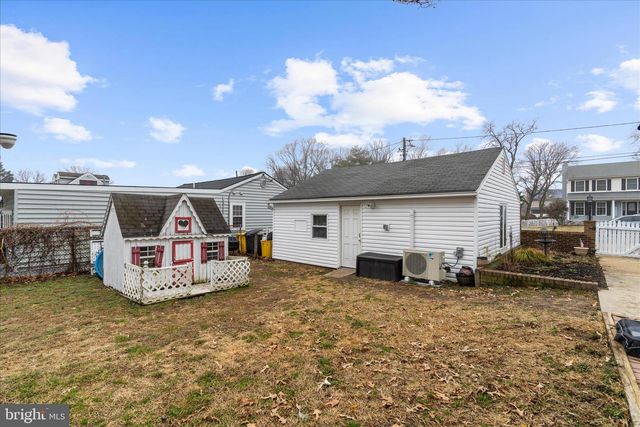 7803 LINTHICUM RD, Pasadena, MD 21122