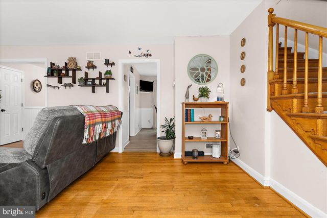 7803 LINTHICUM RD, Pasadena, MD 21122