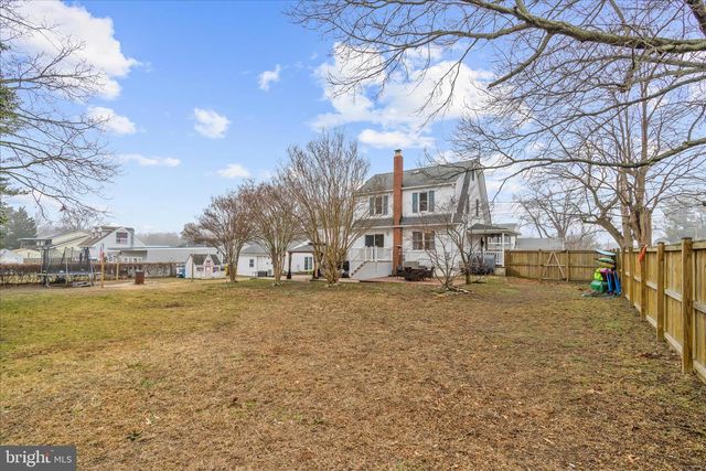 7803 LINTHICUM RD, Pasadena, MD 21122