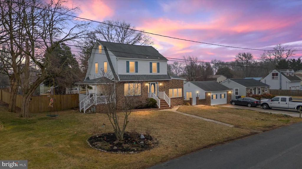 7803 LINTHICUM RD, Pasadena, MD 21122