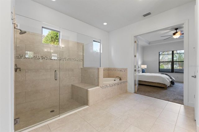 4921 TIVOLI RUN, Bradenton, FL 34211