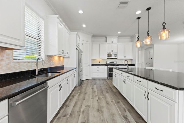 4921 TIVOLI RUN, Bradenton, FL 34211