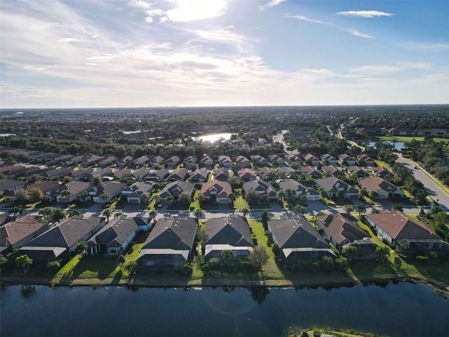 4921 TIVOLI RUN, Bradenton, FL 34211