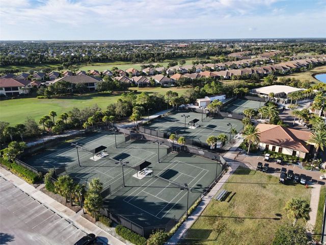 4921 TIVOLI RUN, Bradenton, FL 34211