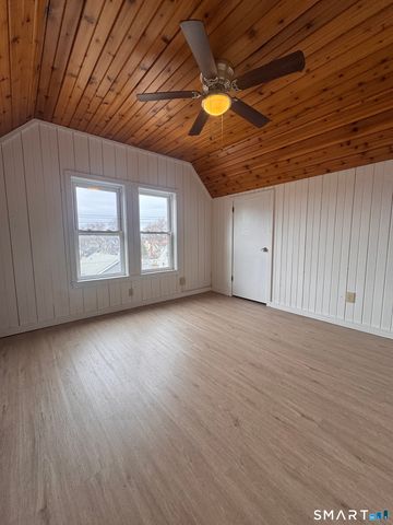 48 Lenox Avenue 3rd floor, Milford, CT 06460